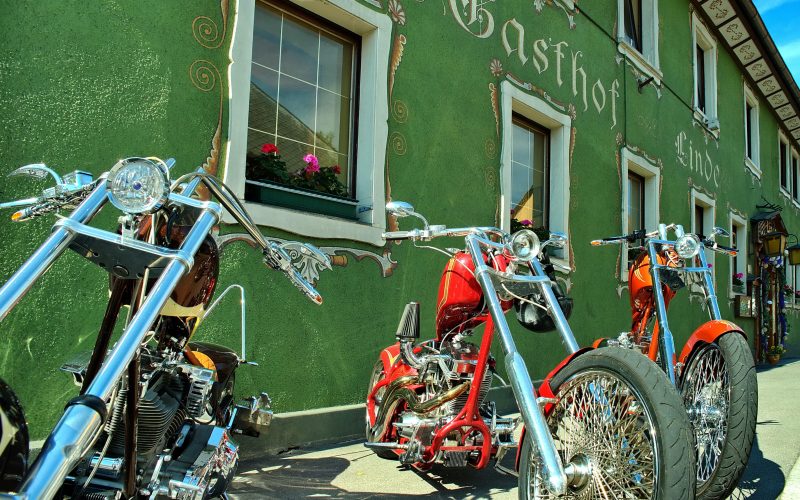 Motorradfahrer willkommen!